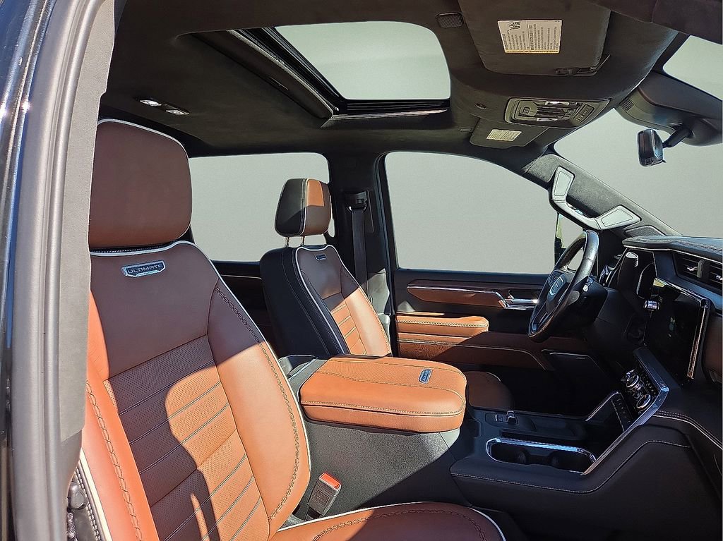 Used 2024 GMC Sierra 3500 Denali Ultimate image 14