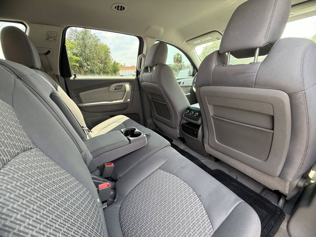 Used 2012 Chevrolet Traverse LT FWD image 19