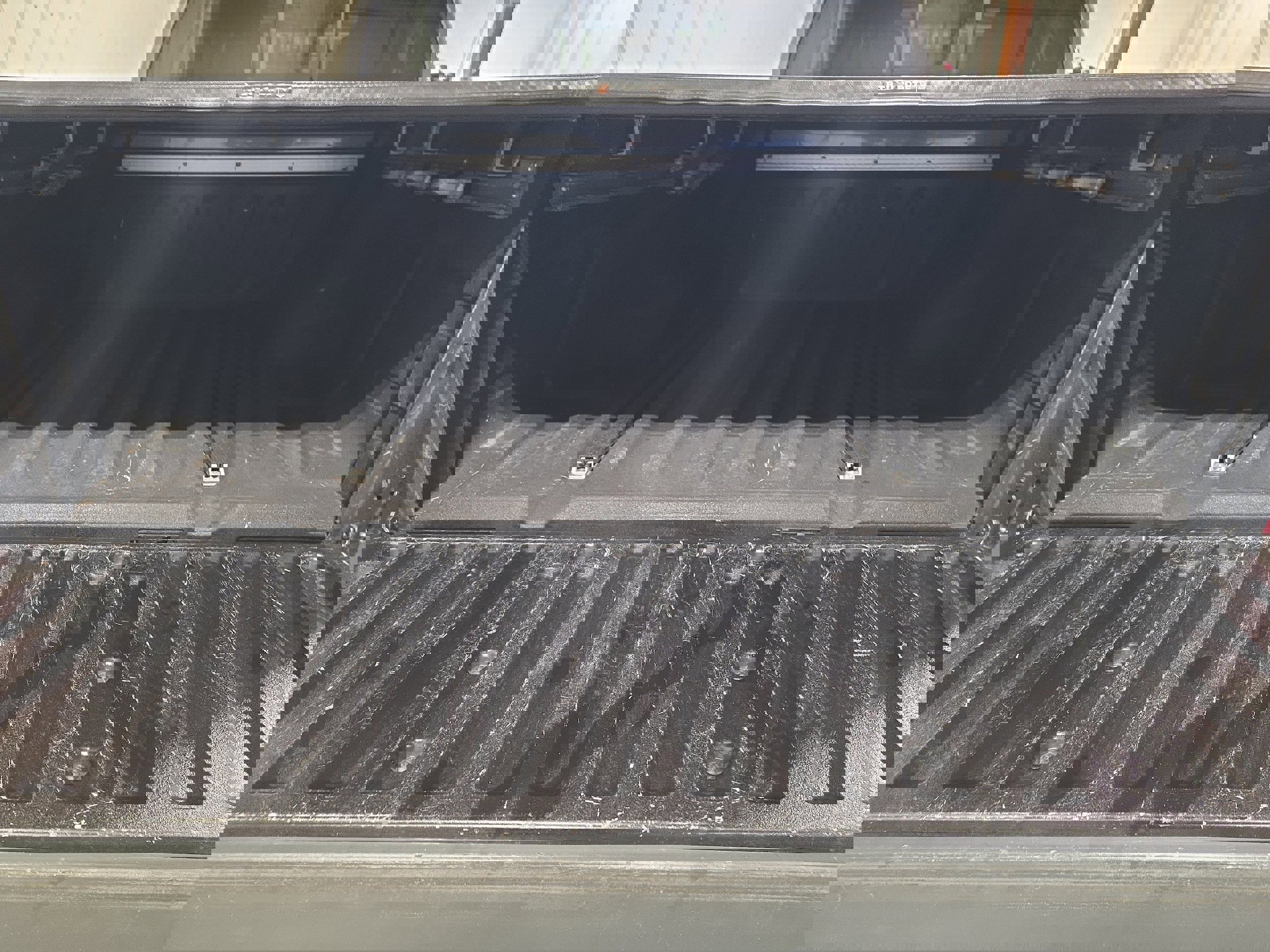 Used 2020 Nissan Frontier SV w/ Midnight Edition Floor Mats image 9