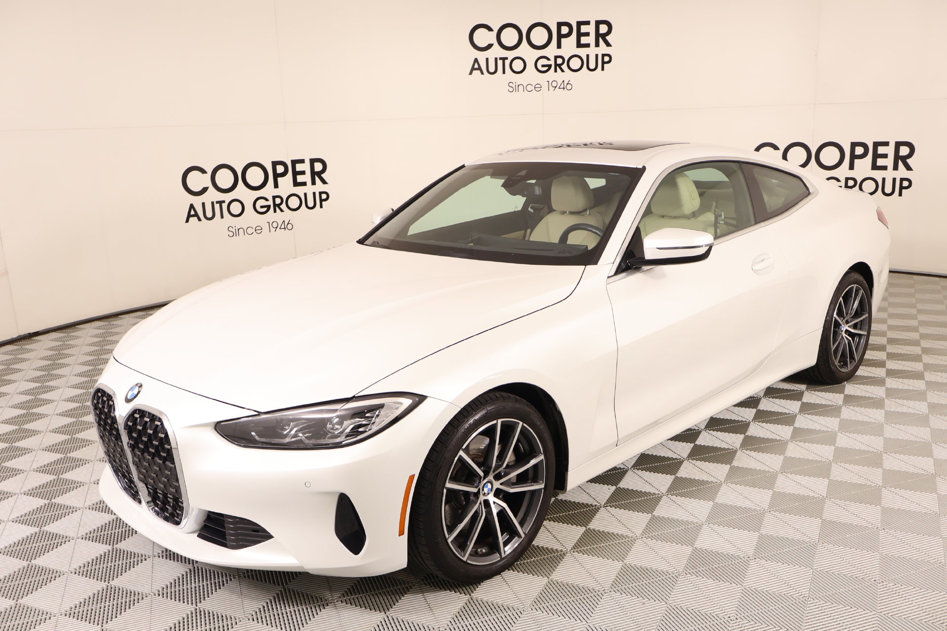 Used 2024 BMW 430i xDrive Coupe AWD/4WD image 11