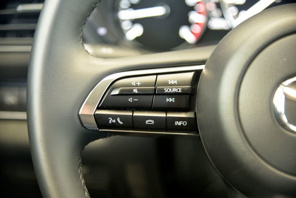 Certified 2025 MAZDA CX-30 Carbon AWD/4WD image 22