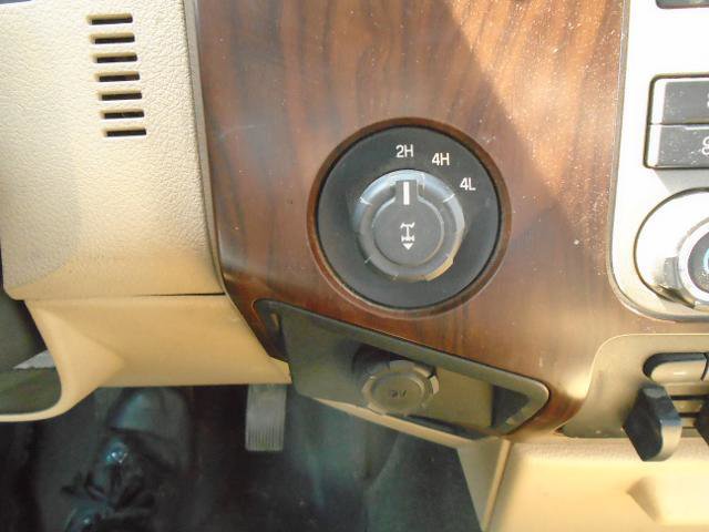 Used 2012 Ford F350 Lariat w/ Chrome Pkg image 17