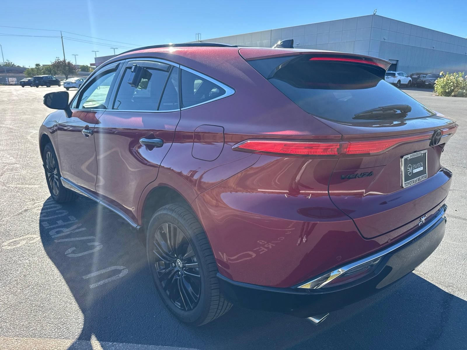 Used 2023 Toyota Venza Nightshade AWD/4WD image 5