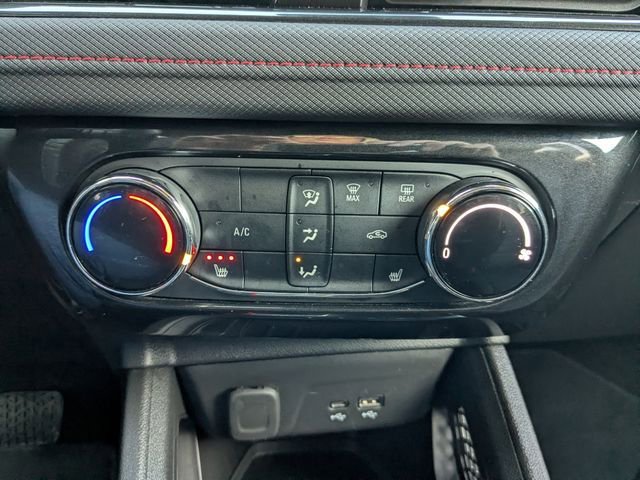 Used 2024 Chevrolet TrailBlazer RS image 3