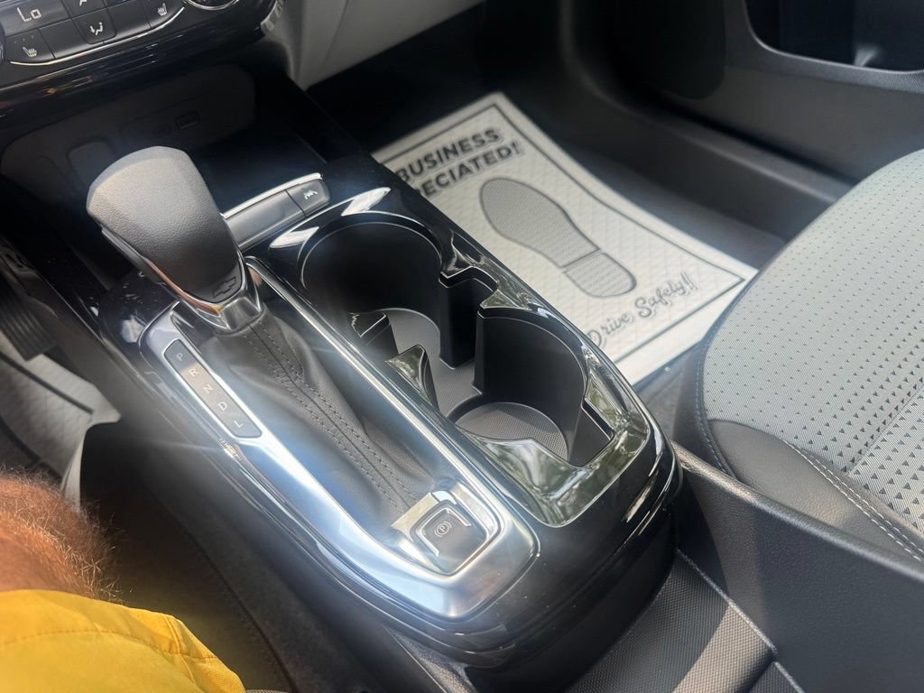 New 2026 Chevrolet Trax LT w/ LT Convenience Package FWD image 18