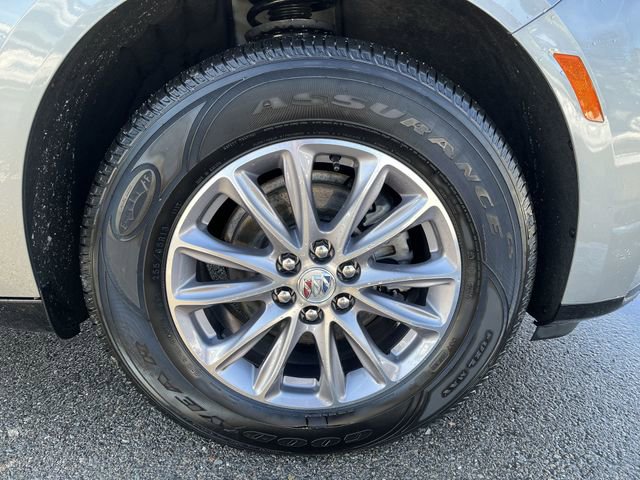 Used 2024 Buick Enclave Essence w/ Technology Package image 20