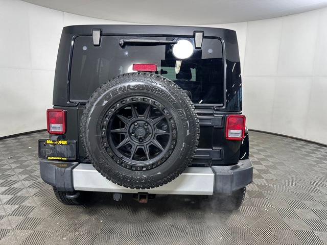 Used 2012 Jeep Wrangler Unlimited Sahara w/ Connectivity Group image 4
