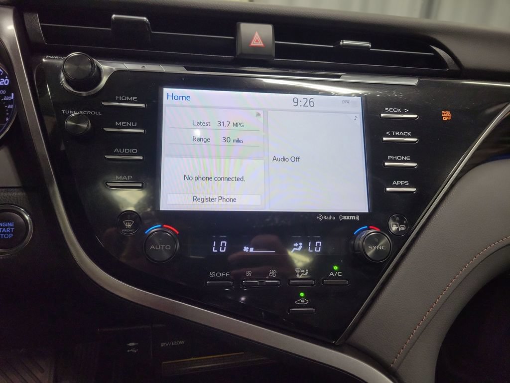 Used 2019 Toyota Camry XLE FWD image 17