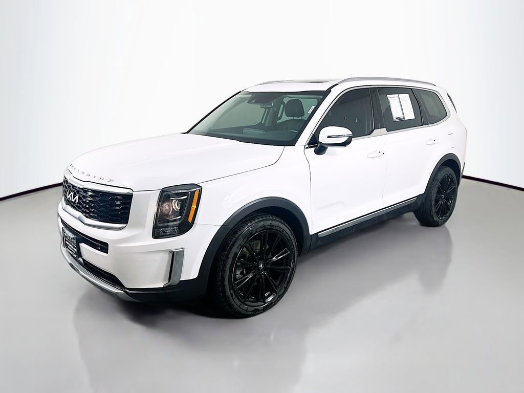 Used 2022 Kia Telluride EX image 3