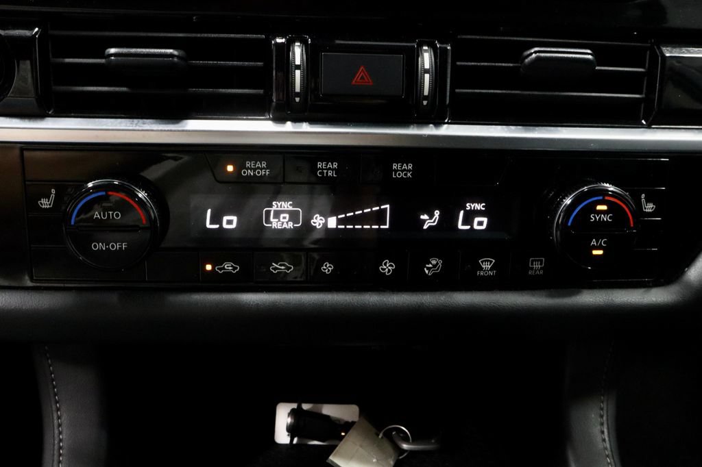 Certified 2025 Nissan Pathfinder SV AWD/4WD image 30