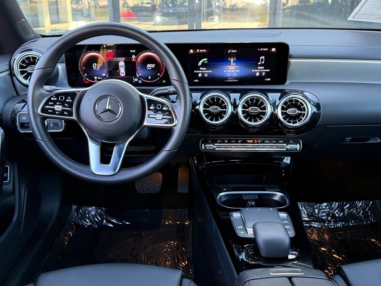 Used 2023 Mercedes-Benz CLA 250 image 39