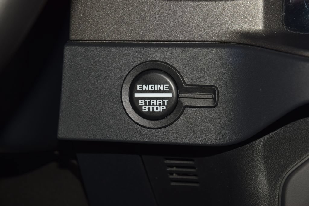 Used 2025 Ford Bronco Badlands AWD/4WD image 40