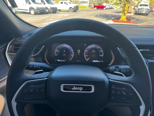 Certified 2024 Jeep Grand Cherokee Limited AWD/4WD image 23