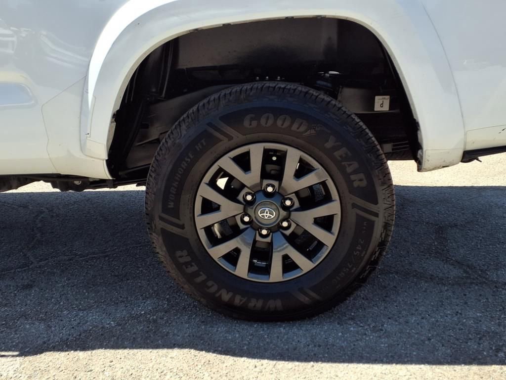 Used 2023 Toyota Tacoma SR5 image 5