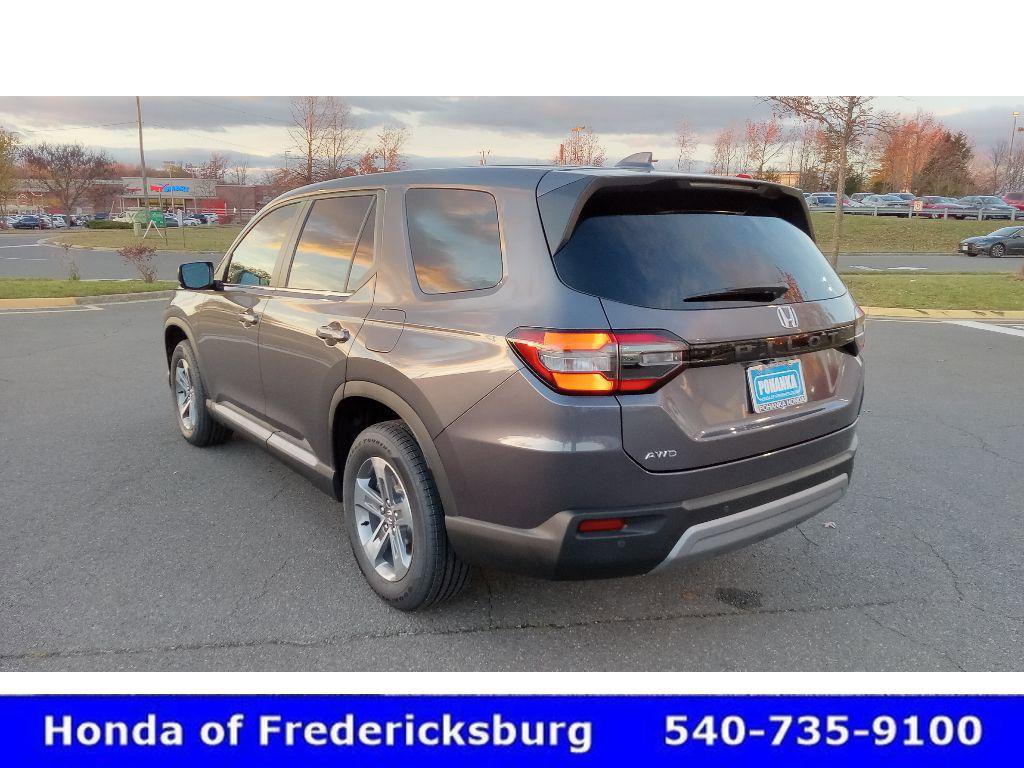 Certified 2025 Honda Pilot EX-L image 5