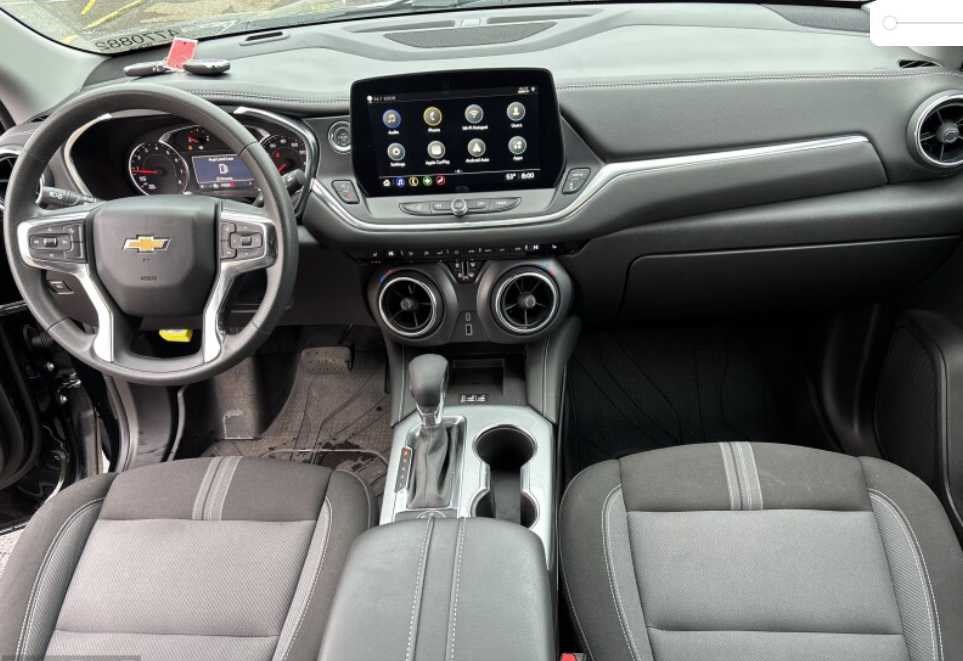 Used 2024 Chevrolet Blazer LT w/ Convenience Package FWD image 5