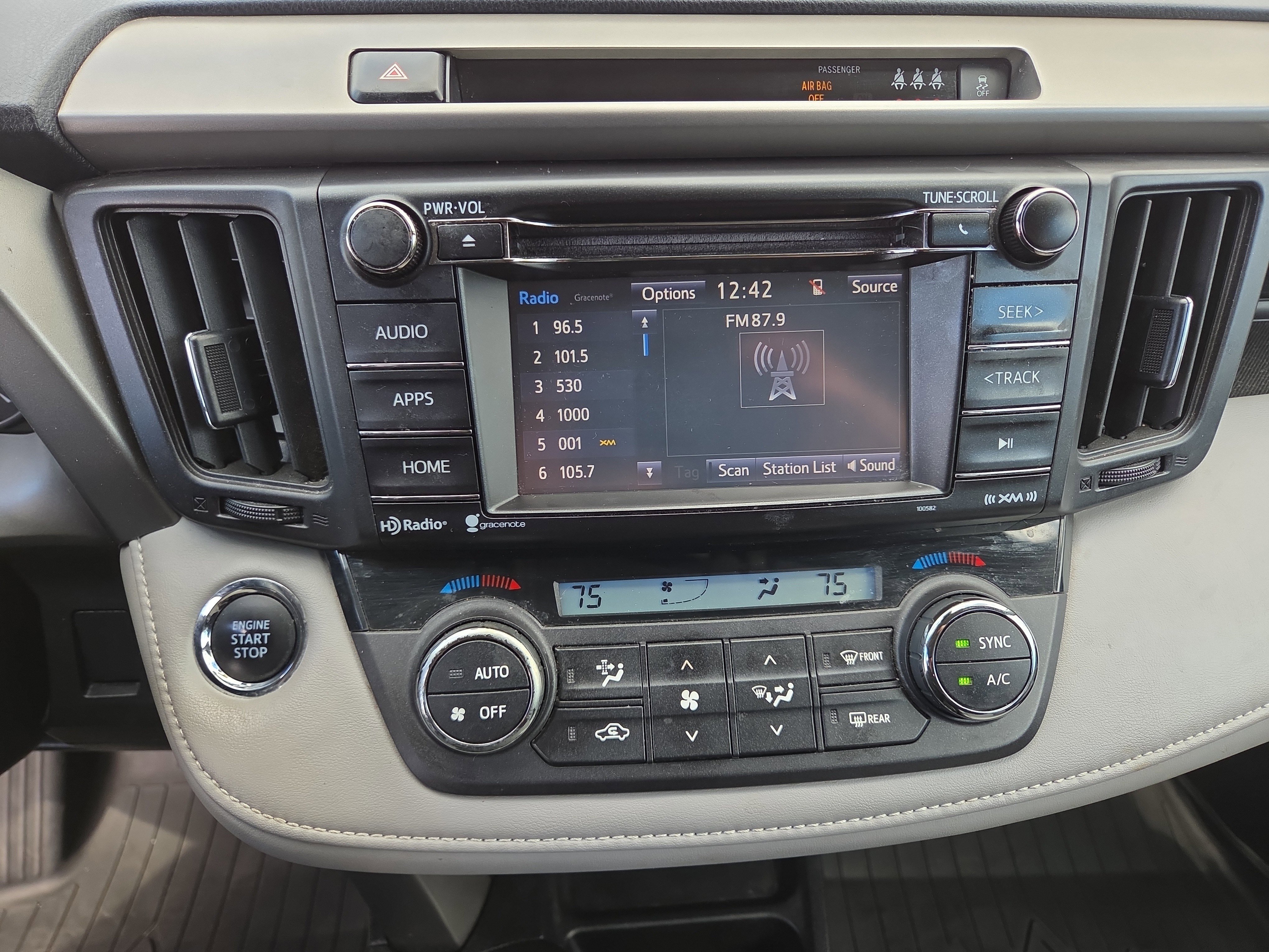 Used 2018 Toyota RAV4 Adventure image 22