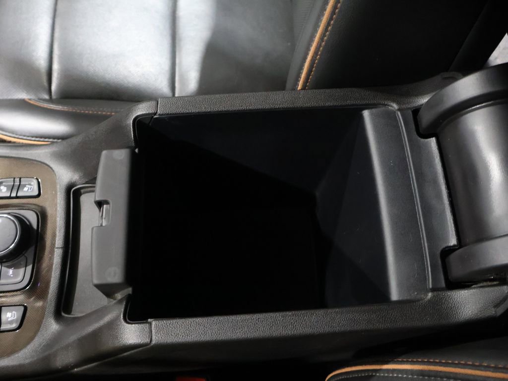 Used 2022 GMC Acadia AT4 w/ GMC Pro Grade Package image 32