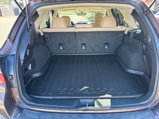 Used 2019 Subaru Outback 2.5i Premium AWD/4WD image 23