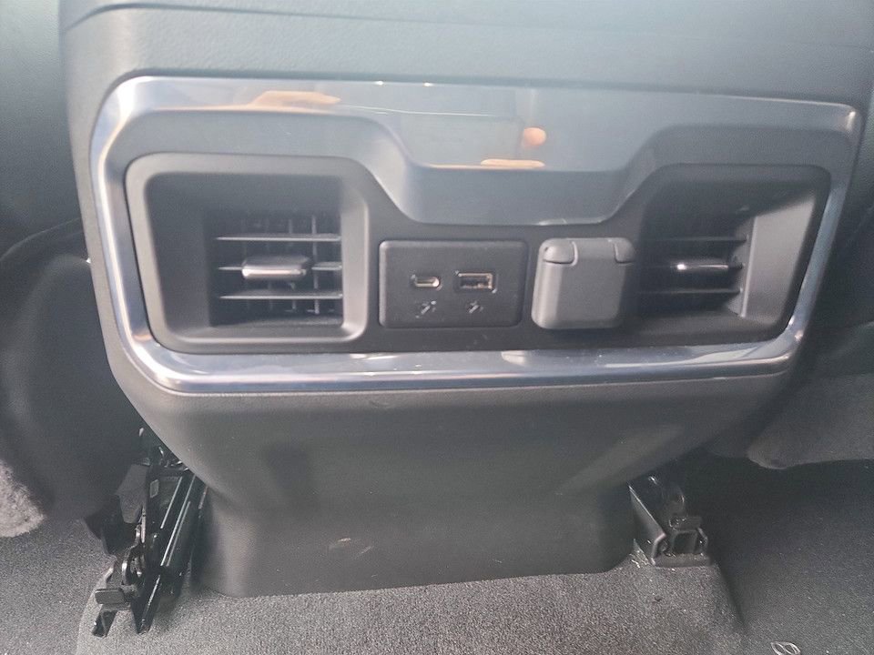 Used 2021 Chevrolet Silverado 1500 High Country w/ Z71 Off-Road Package image 30