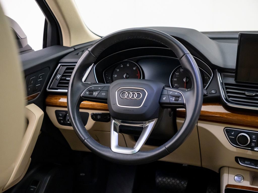 Used 2023 Audi Q5 2.0T Premium w/ Convenience Package AWD/4WD image 11