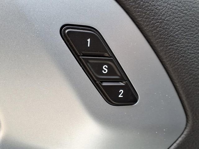 New 2026 Chrysler Pacifica Limited w/ S Appearance Package FWD image 9
