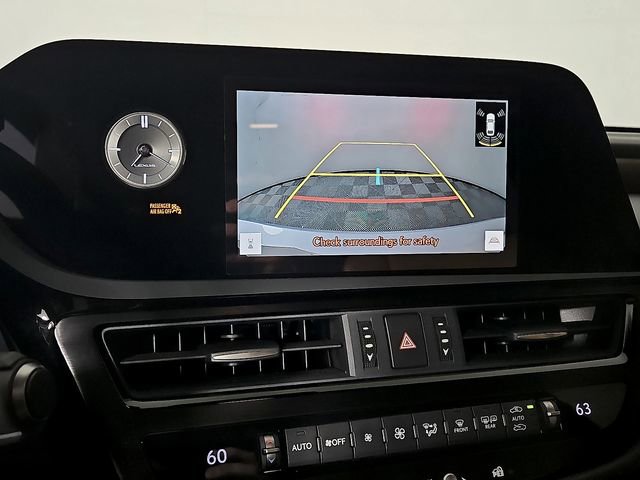 Used 2024 Lexus ES 300h w/ Premium Package image 20