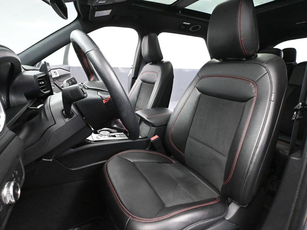 Used 2022 Ford Explorer ST-Line w/ Class IV Trailer Tow Package image 23