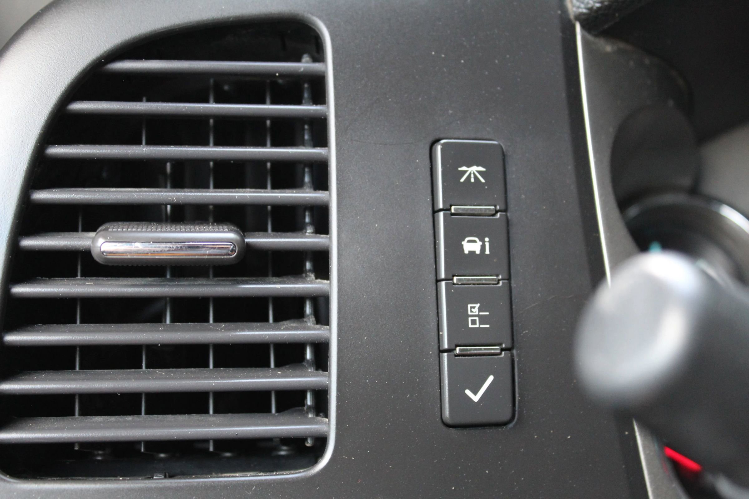 Used 2014 GMC Sierra 2500 SLE w/ SLE Preferred Package image 19