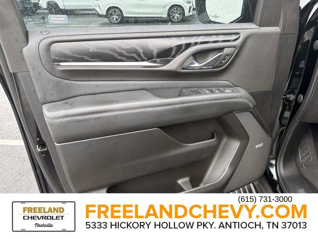 Used 2023 GMC Yukon XL Denali AWD/4WD image 21