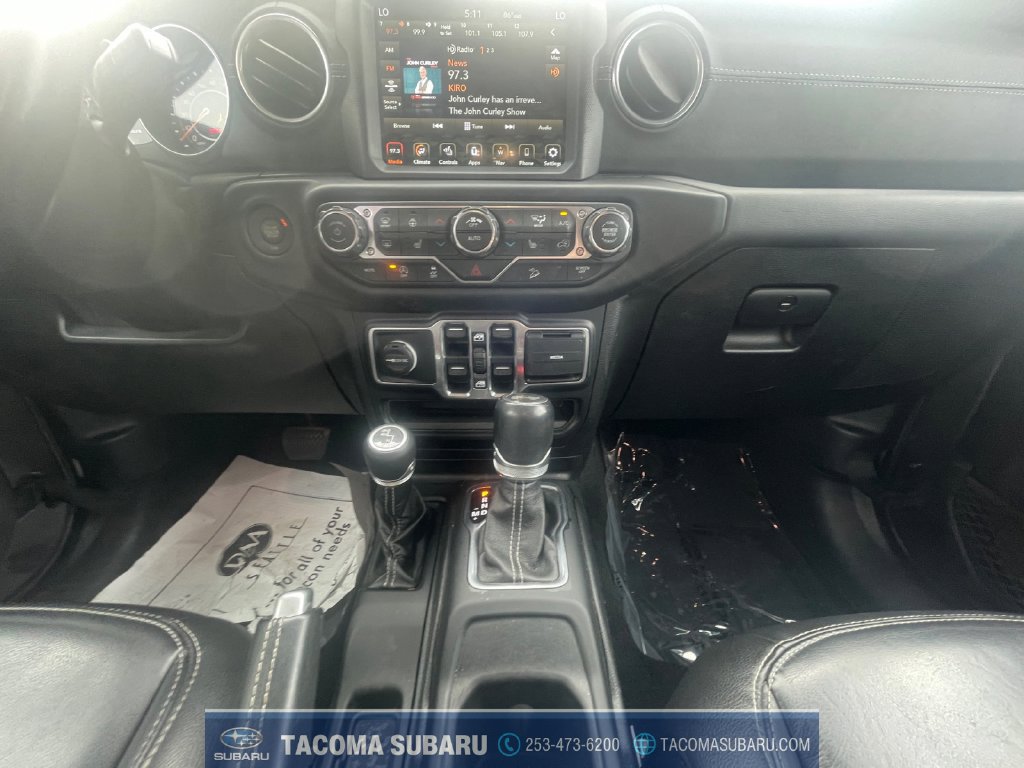 Used 2020 Jeep Wrangler Unlimited Sahara w/ Uconnect 4C Nav & Sound Group AWD/4WD image 15