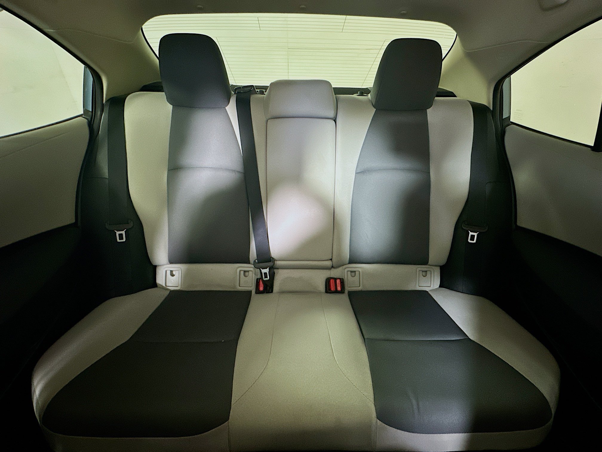 Used 2025 Toyota Corolla LE w/ LE Premium Package FWD image 30