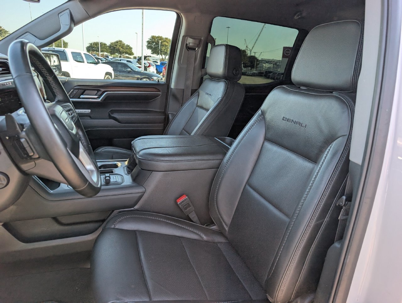 Used 2024 GMC Sierra 1500 Denali AWD/4WD image 24
