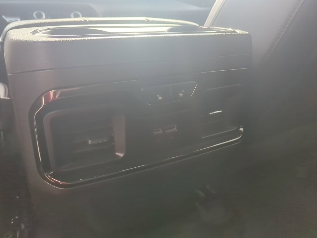 Used 2024 GMC Sierra 1500 AT4 w/ Technology Package image 24