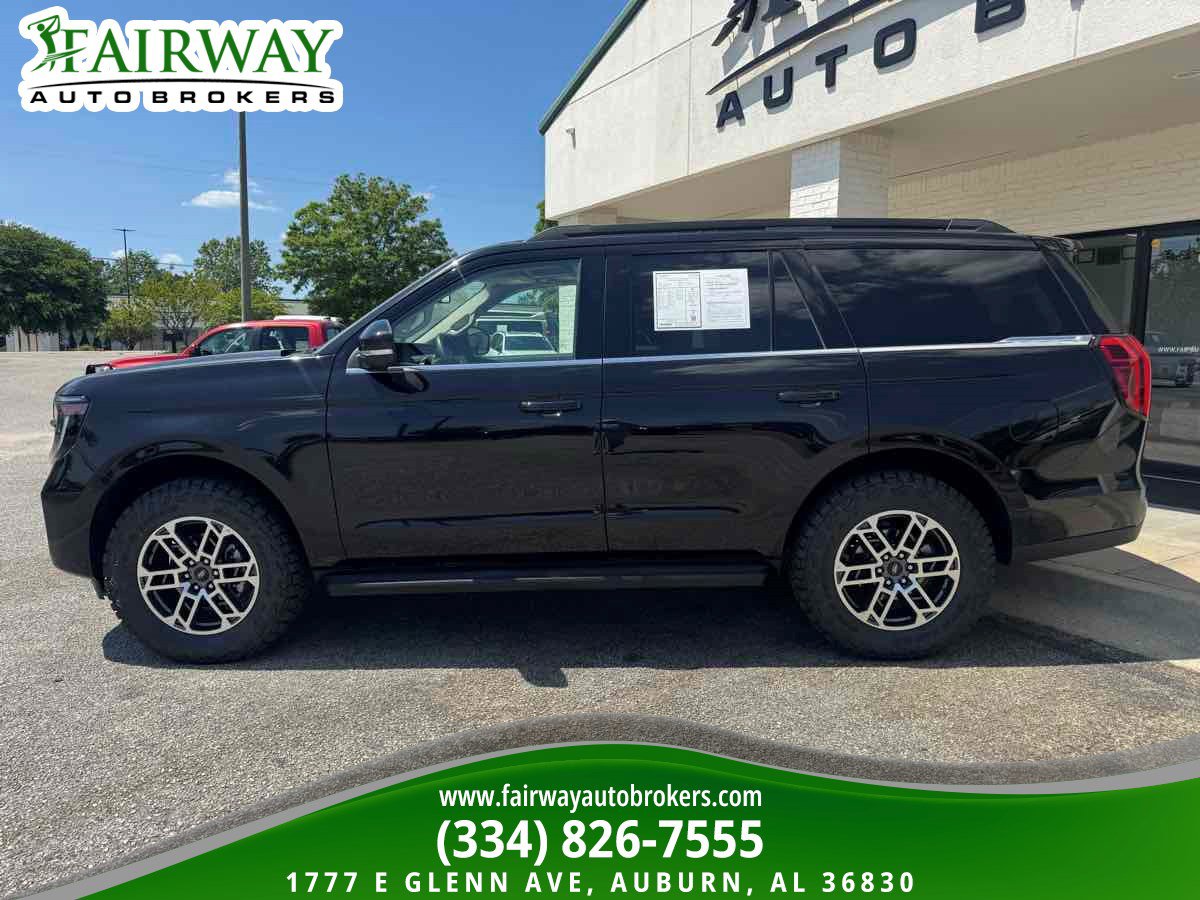 Used 2025 Ford Expedition Active image 9