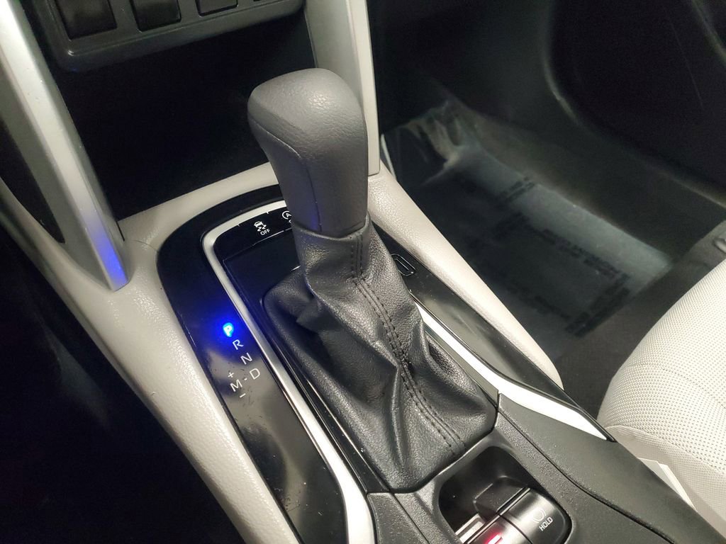 Used 2023 Toyota Corolla Cross L image 28