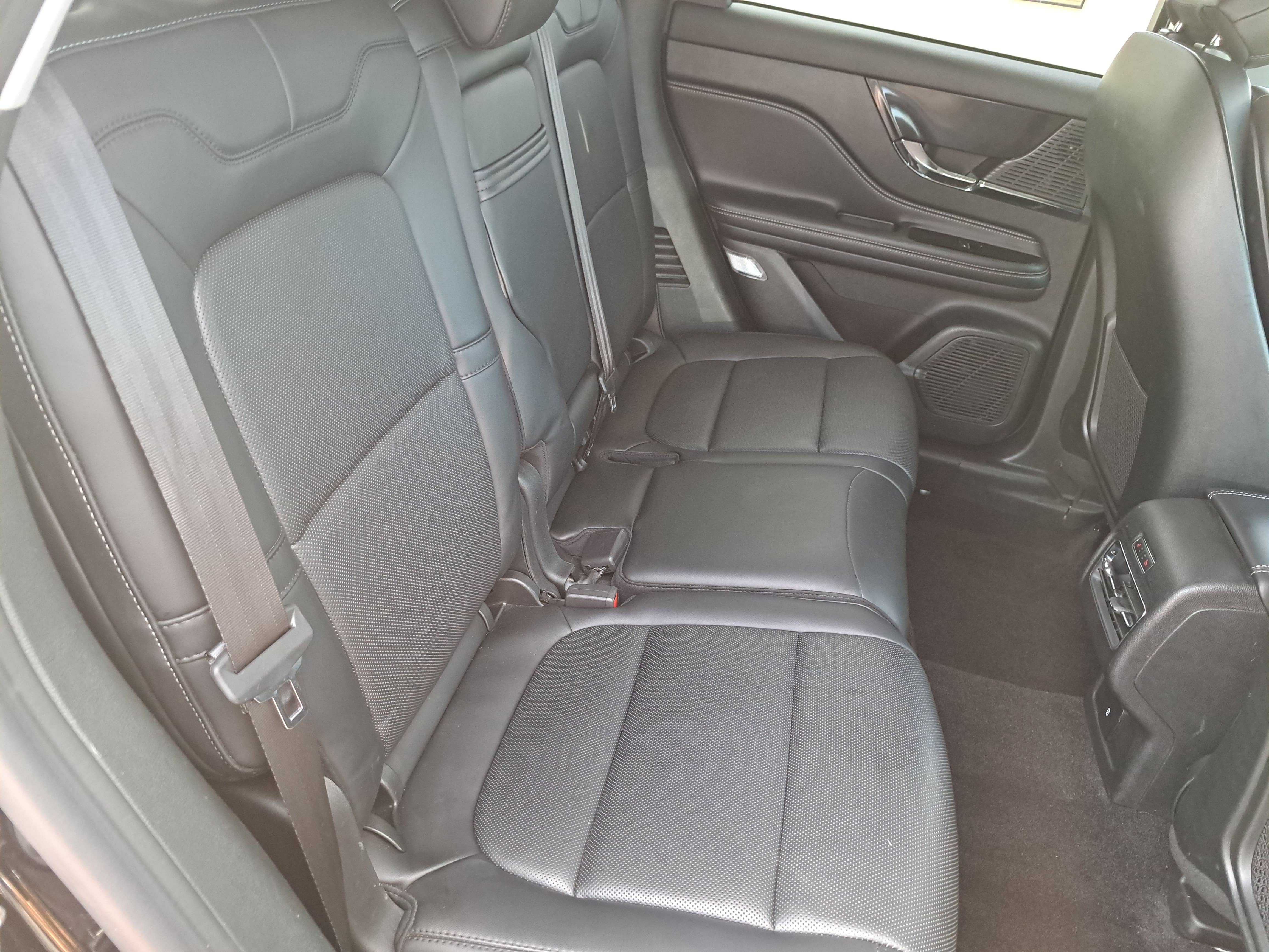 Certified 2022 Lincoln Corsair AWD w/ Premium Package image 12
