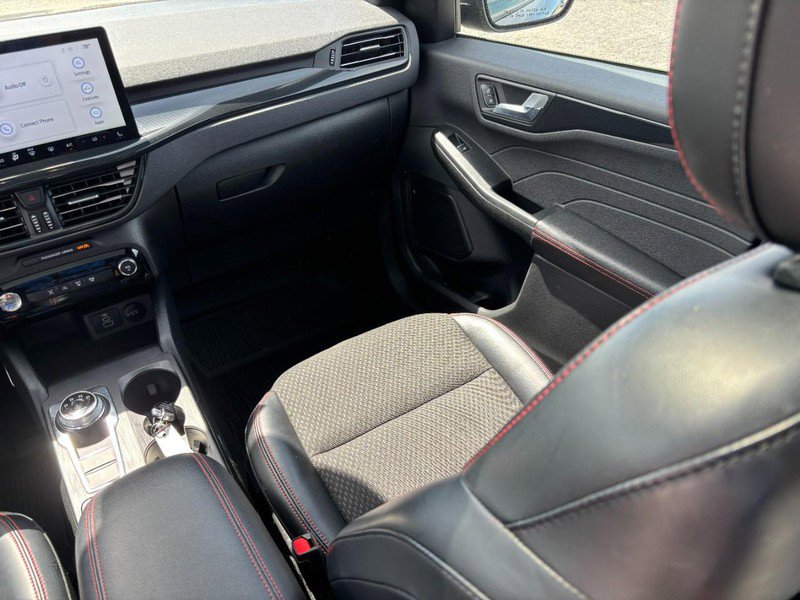 Used 2024 Ford Escape ST-Line w/ Tech Pack #1 AWD/4WD image 16