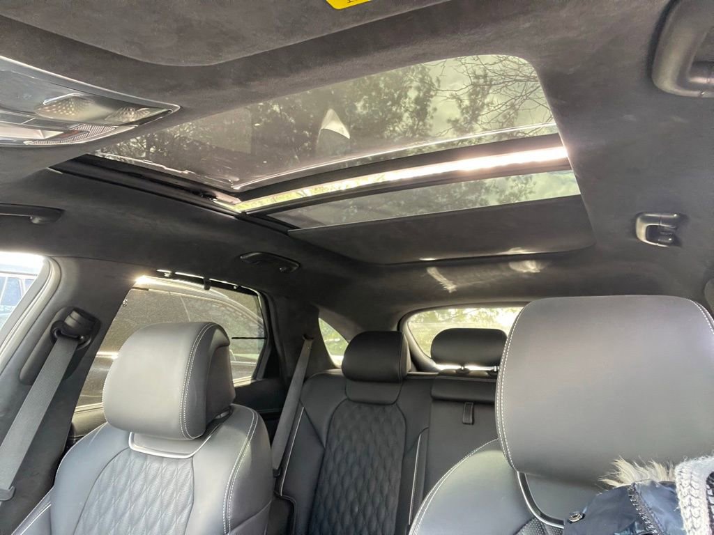 Used 2023 Genesis GV70 3.5T Sport w/ Sport Prestige Package image 31