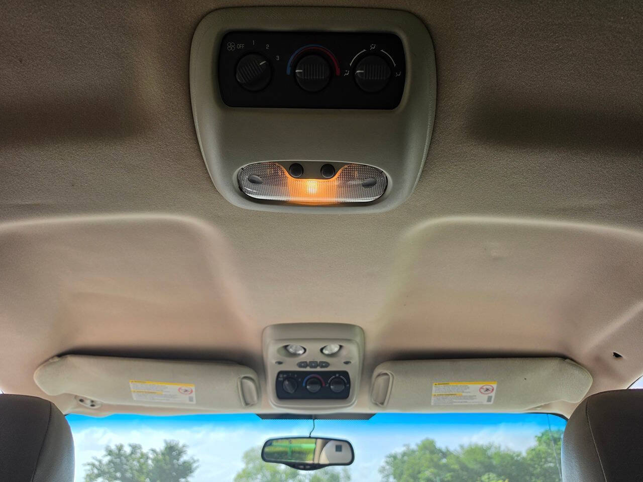 Used 2002 Chevrolet Suburban LS RWD image 45