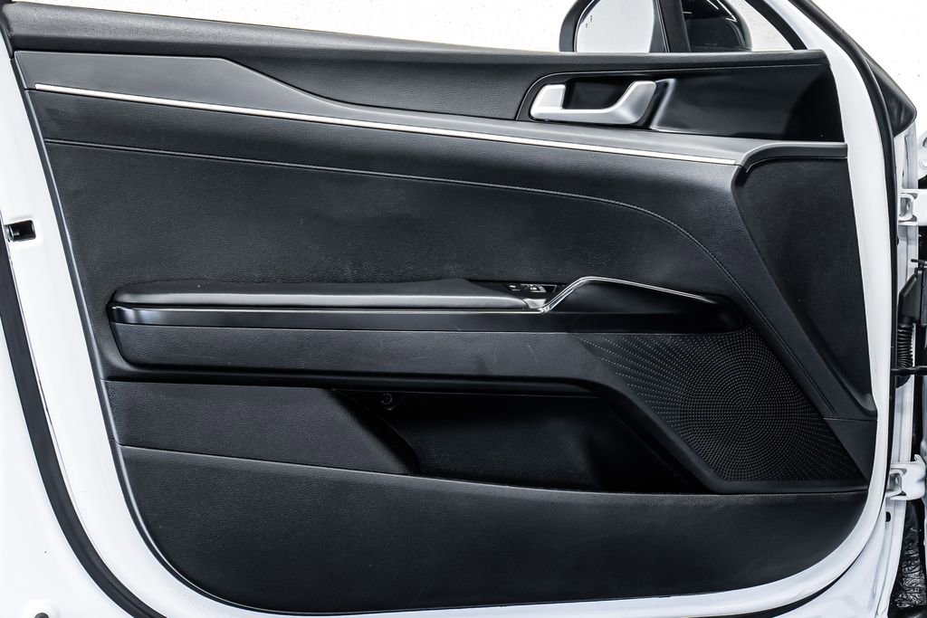 Used 2022 Kia K5 GT-Line image 9