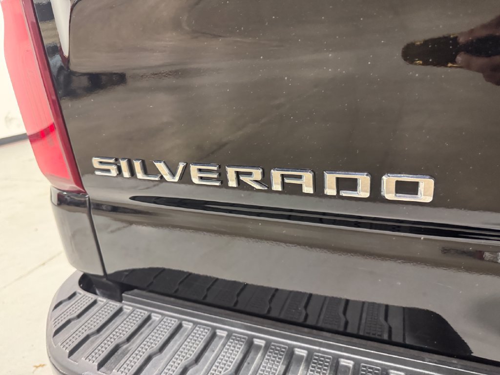 Used 2022 Chevrolet Silverado 1500 High Country w/ Safety Package II AWD/4WD image 30