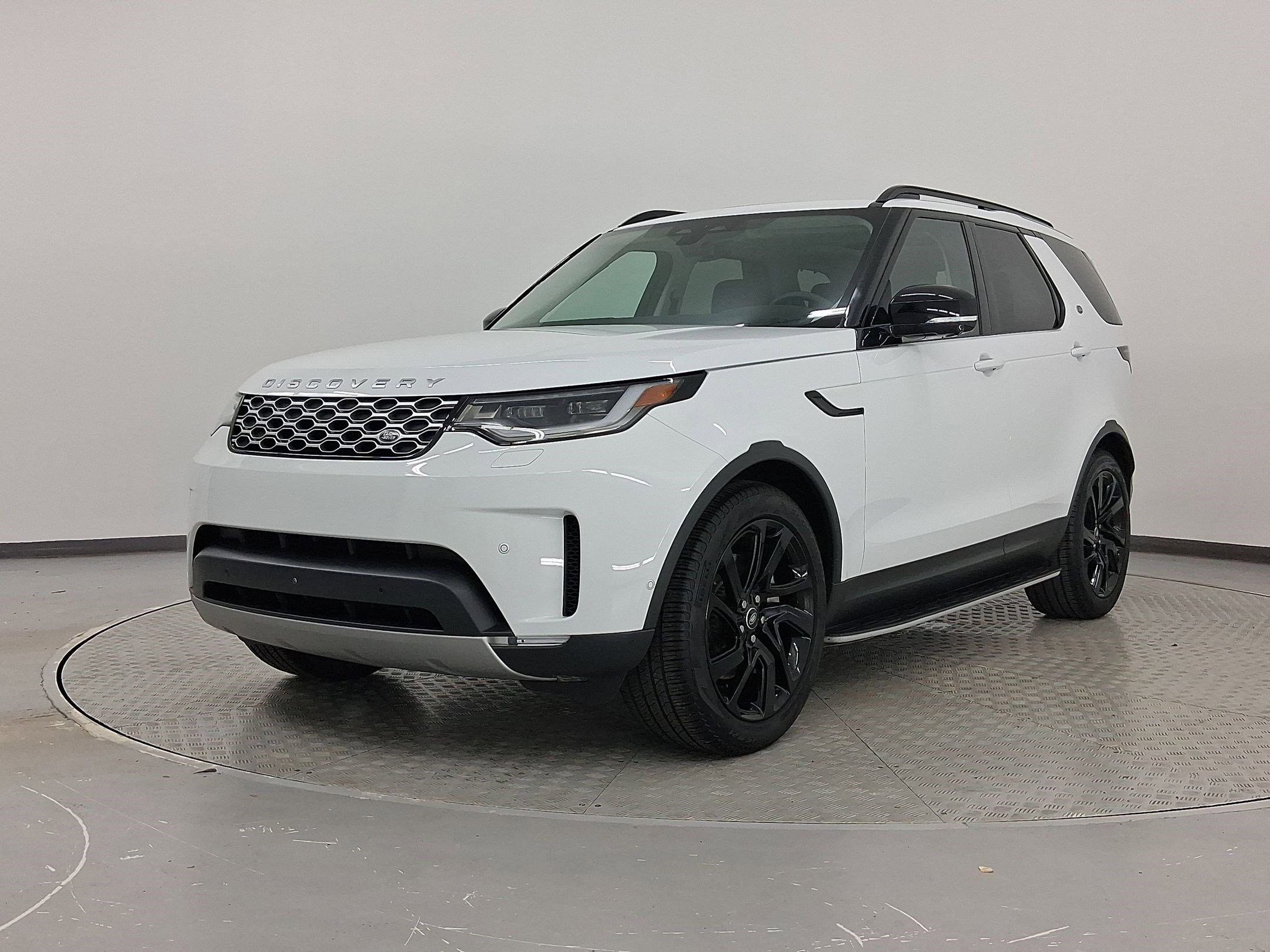 New 2025 Land Rover Discovery S