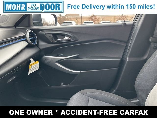 Used 2024 Chevrolet Trax LS image 24