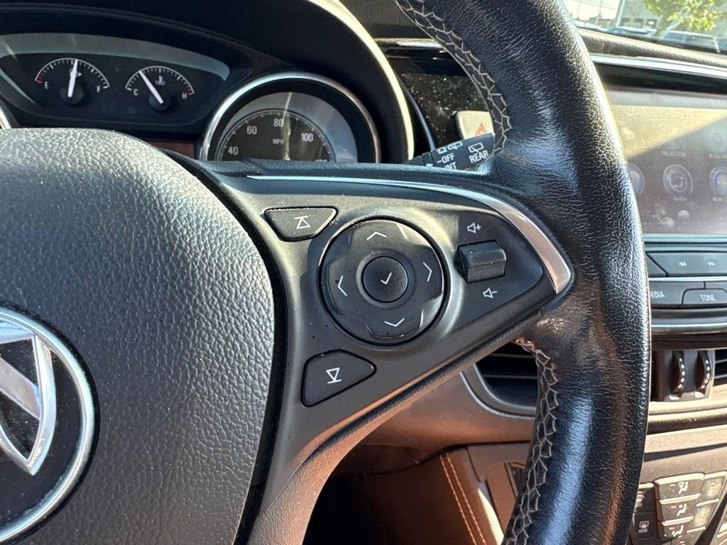Used 2017 Buick Envision Essence FWD image 21