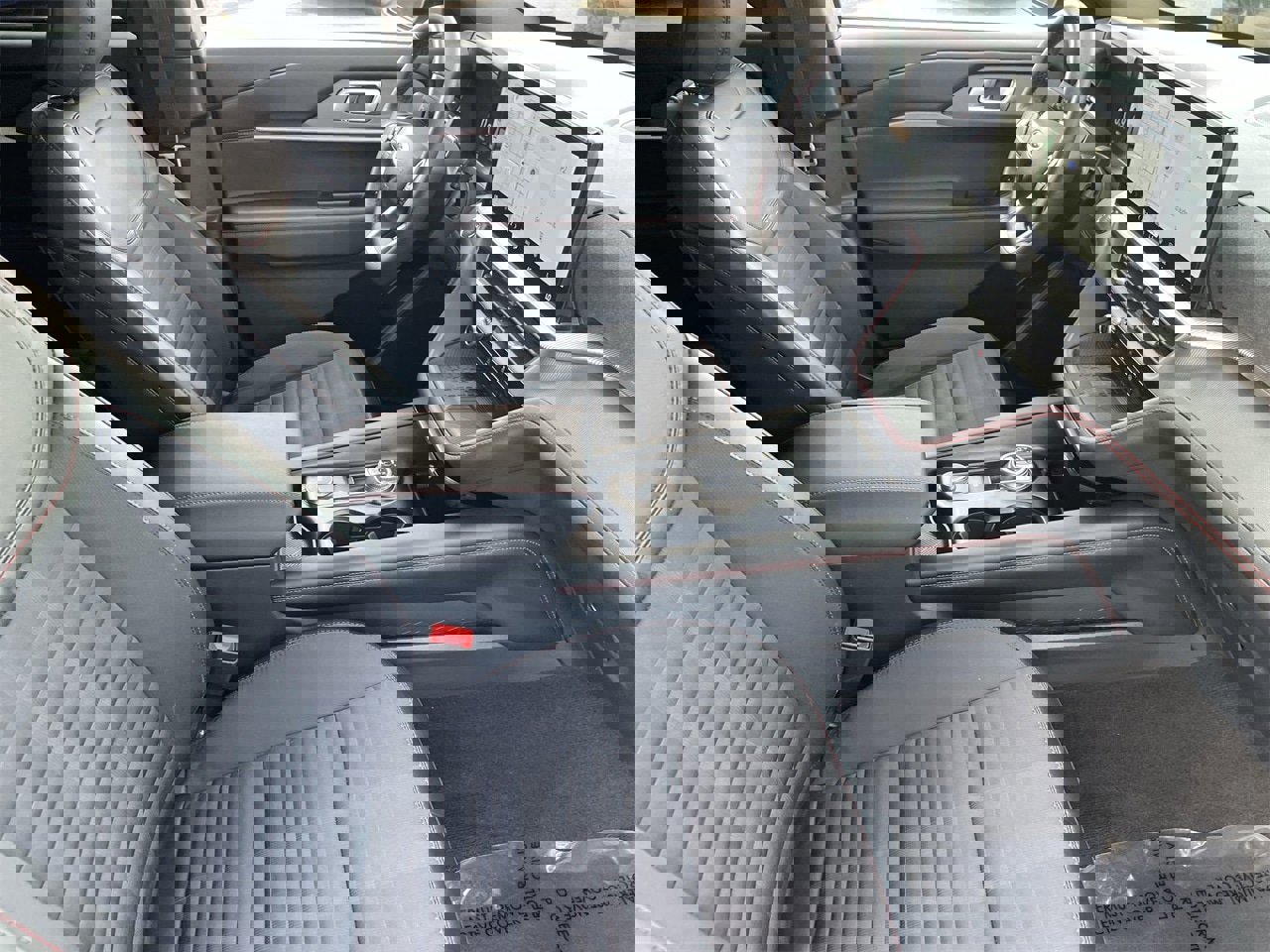 Used 2025 Ford Explorer ST-Line w/ Premium Package image 11