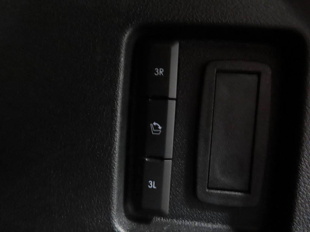 Used 2023 Lincoln Aviator Reserve w/ Equipment Group 201A image 35