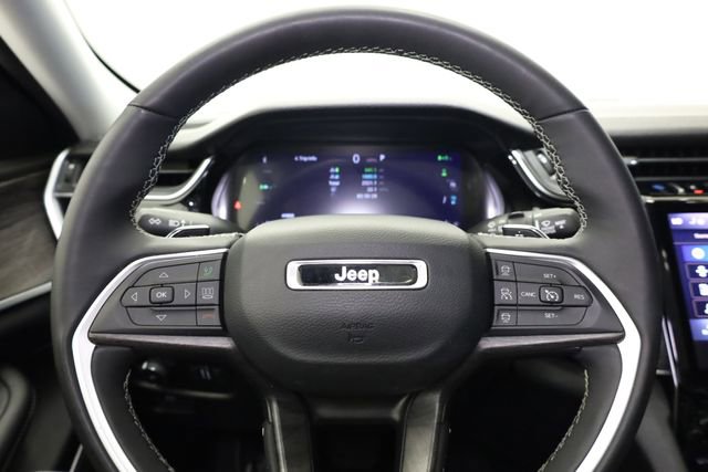 Used 2023 Jeep Grand Cherokee 4WD 4xe image 17