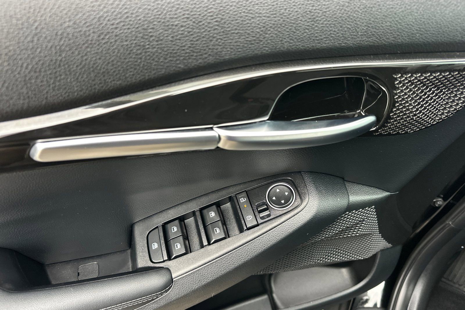 Used 2024 Kia Seltos S image 11