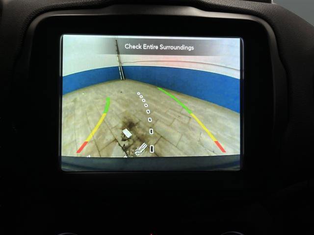 Used 2022 Jeep Renegade Latitude image 9